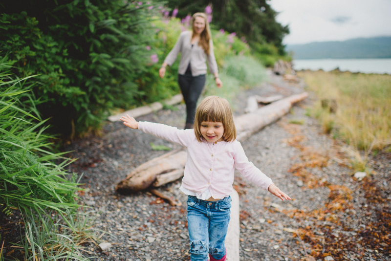 Oregon Family Portraits | Alaska beach session