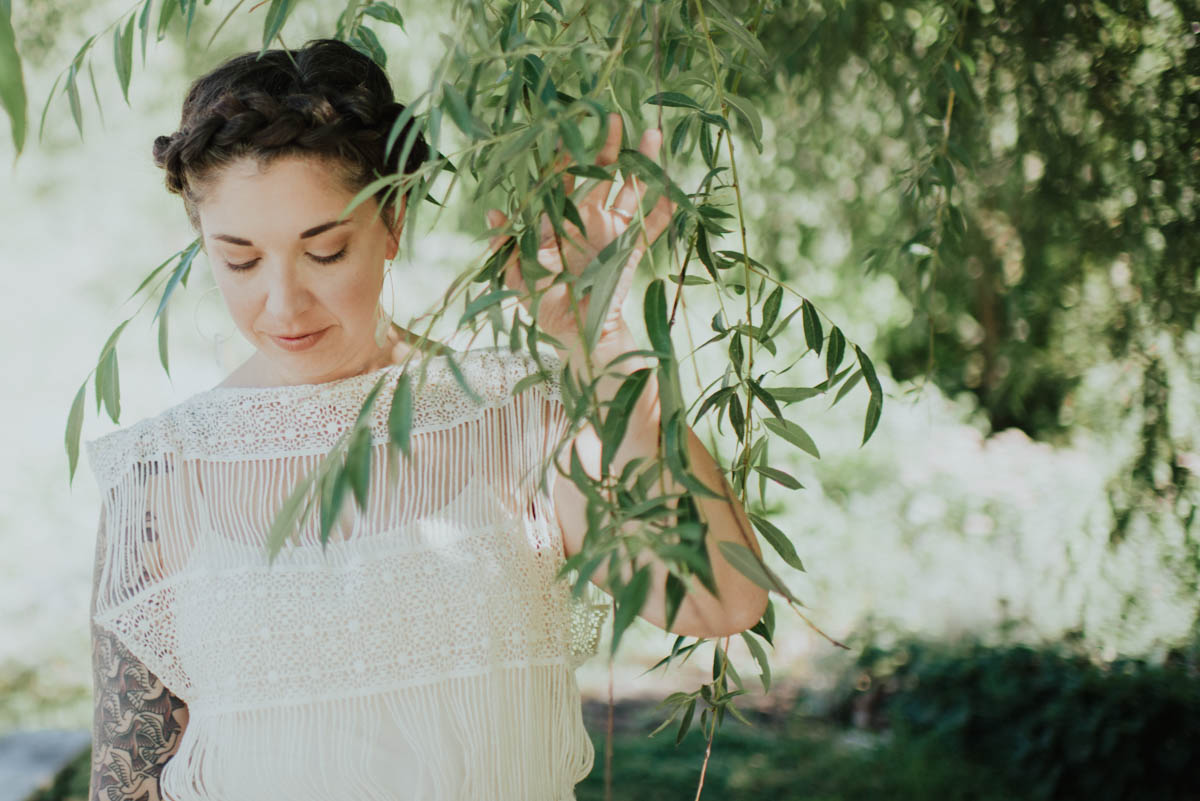 Natural Bride Portraits Outdoors in Ashland Oregon 