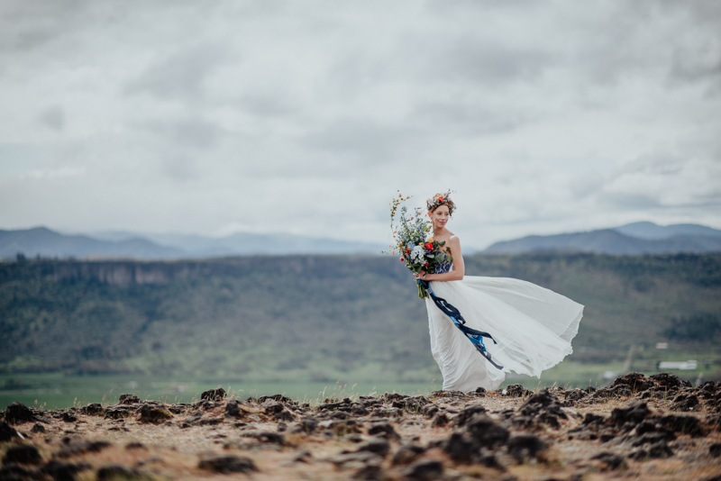 Natural Bride with Foraged Florals