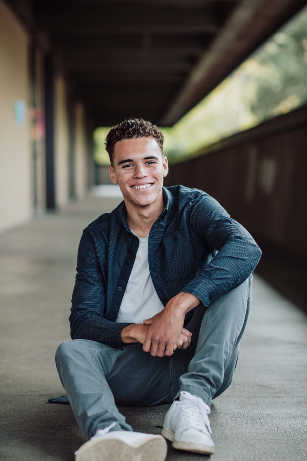 Natural Poses for High School Senior Boys